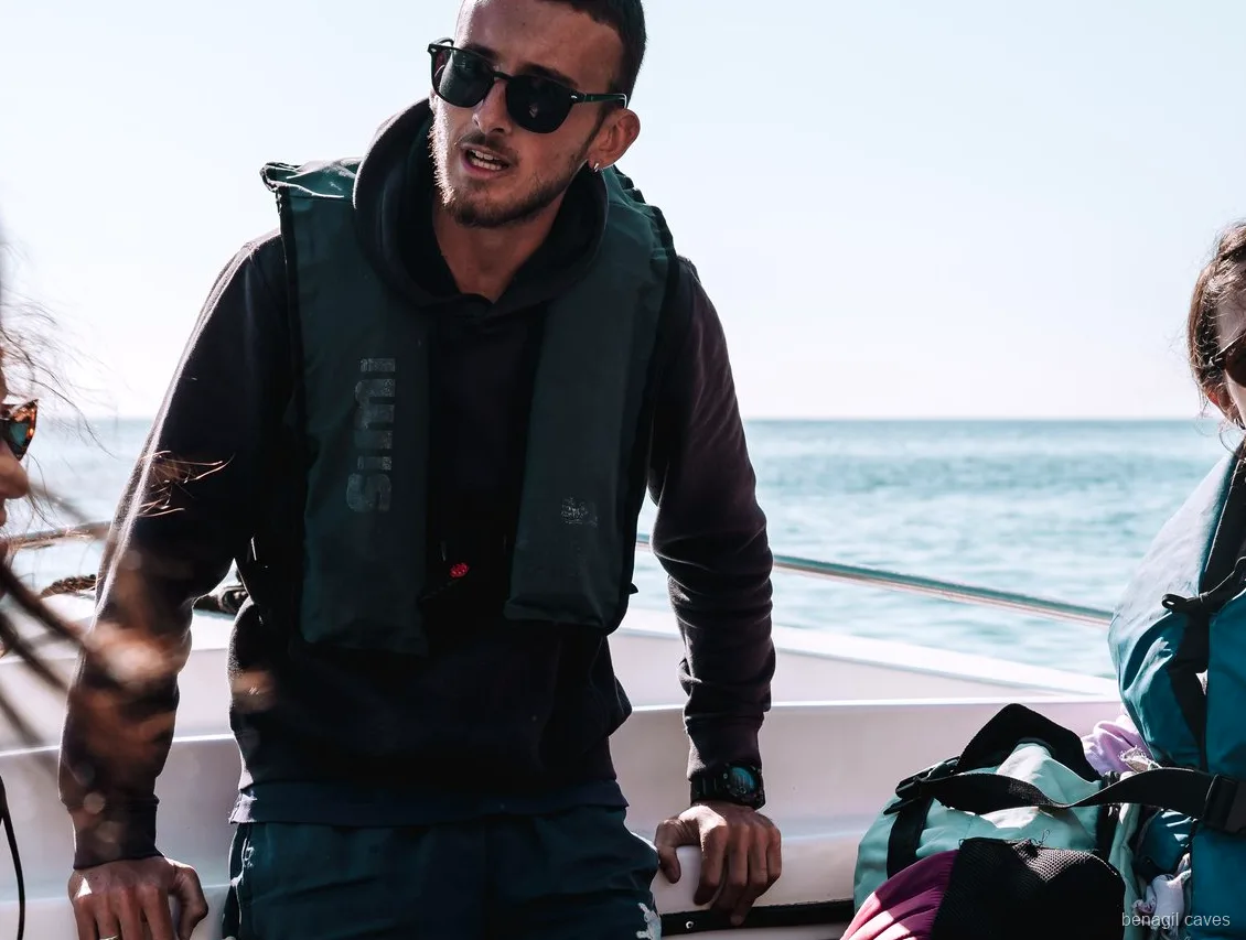 Cuevas marinas cerca de Benagil visitadas en la excursión express en barco